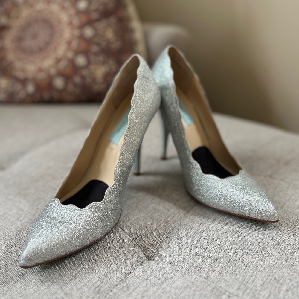 Betsey Johnson Something Blue Heels